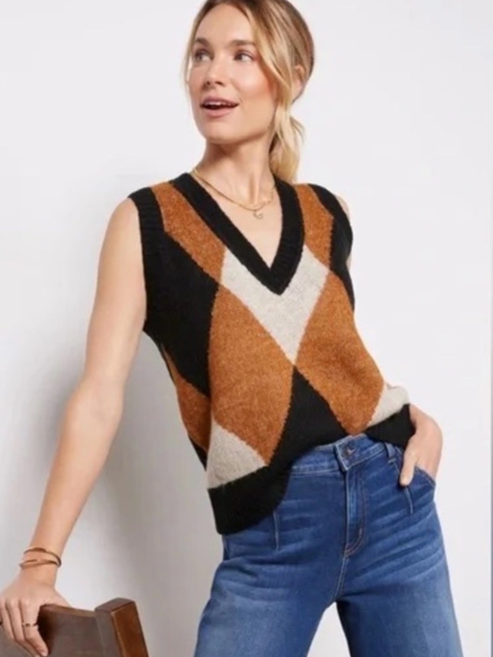 EVEREVE Argyle Knit V-Neck Sweater Vest Black Brown Cognac Cream Preppy Small
